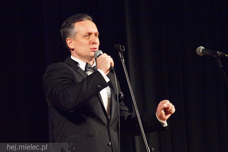 Artur Jaroń ze swoimi muzykami i solistami znów czarował mielczan