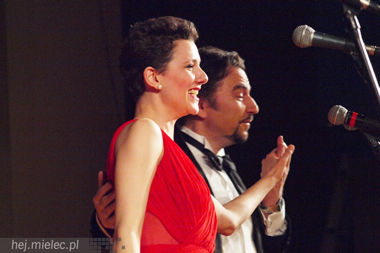 Artur Jaroń ze swoimi muzykami i solistami znów czarował mielczan