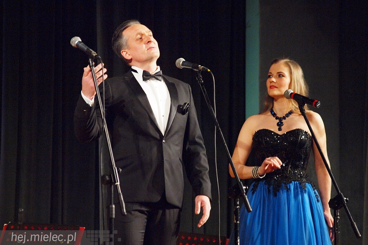 Artur Jaroń ze swoimi muzykami i solistami znów czarował mielczan