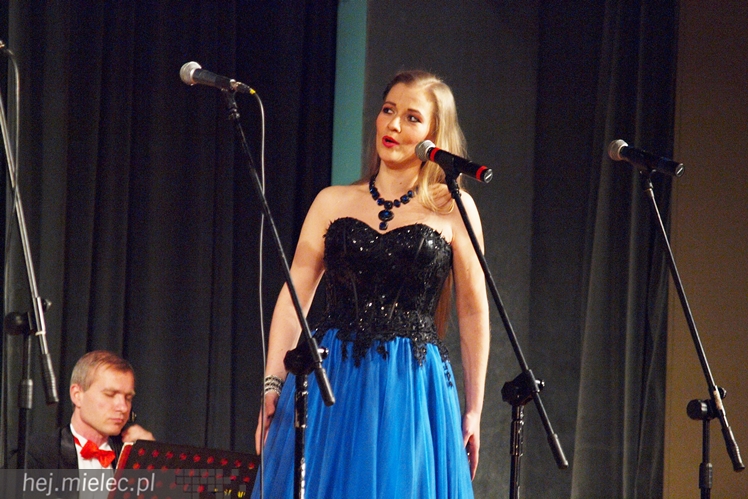 Artur Jaroń ze swoimi muzykami i solistami znów czarował mielczan