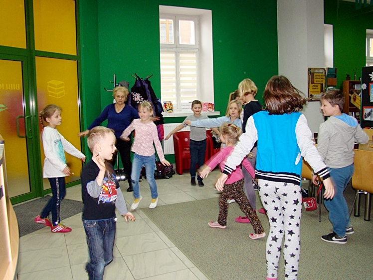 Ferie z biblioteką w Łojczykówce
