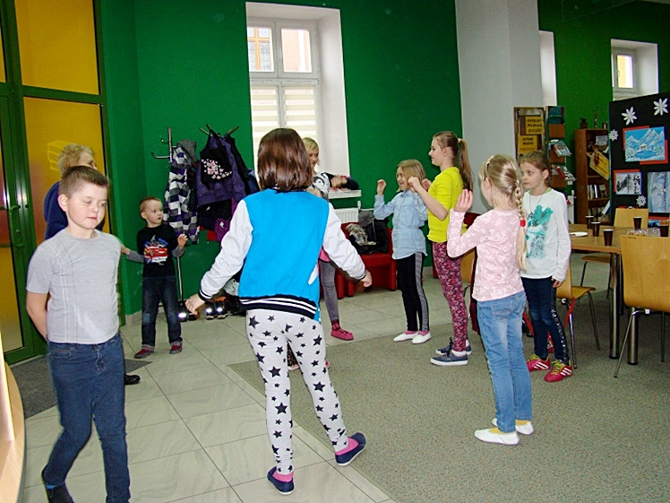 Ferie z biblioteką w Łojczykówce