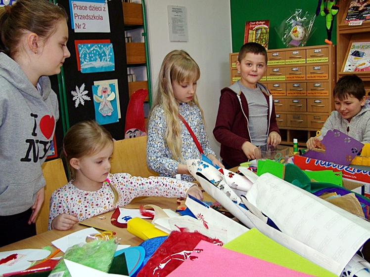 Ferie z biblioteką w Łojczykówce