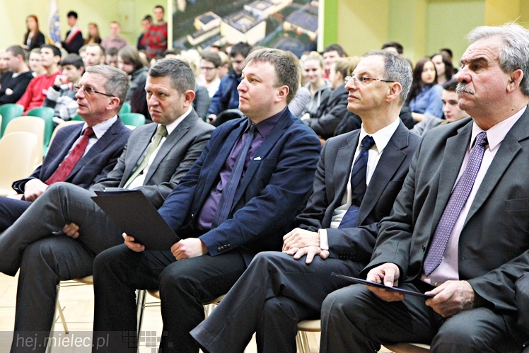 Międzynarodowy Dzień Języka Ojczystego w Mielcu - uroczystości w ZST