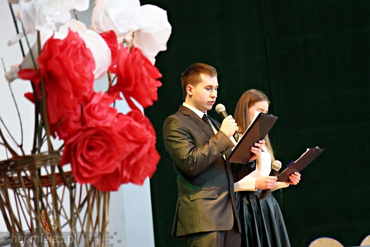 Międzynarodowy Dzień Języka Ojczystego w Mielcu - uroczystości w ZST