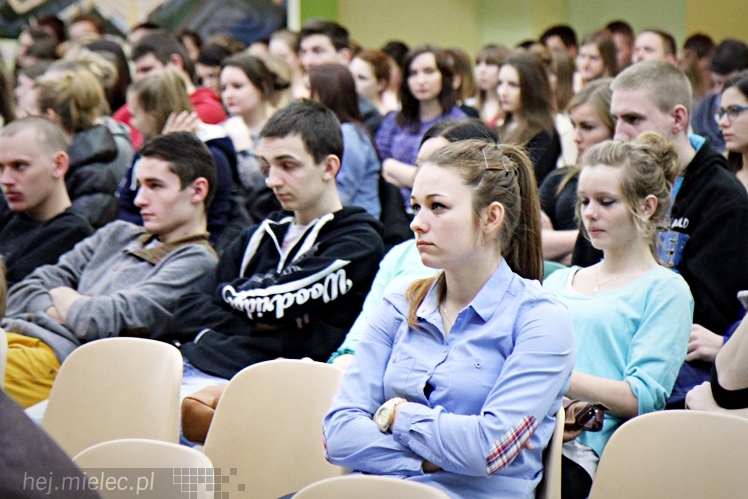 Międzynarodowy Dzień Języka Ojczystego w Mielcu - uroczystości w ZST
