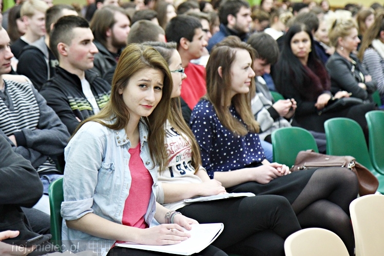 Międzynarodowy Dzień Języka Ojczystego w Mielcu - uroczystości w ZST