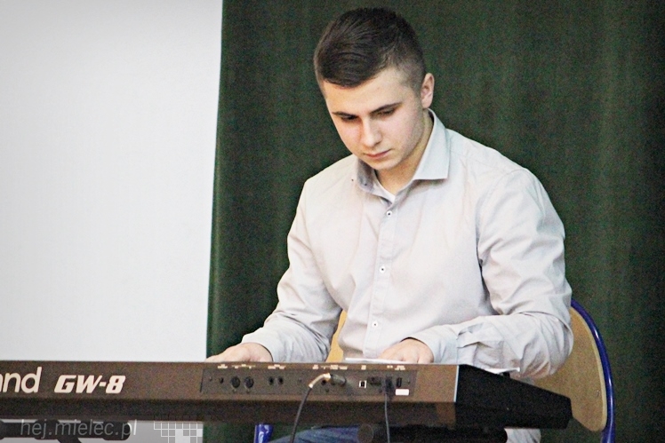 Międzynarodowy Dzień Języka Ojczystego w Mielcu - uroczystości w ZST