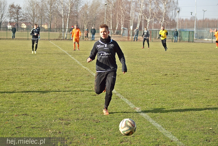 Na grząskiej murawie 1:0 ze Stalą Kraśnik