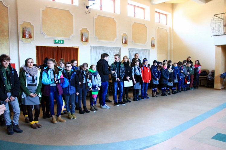 Gra miejska oraz kominek na Dzień Myśli Braterskiej