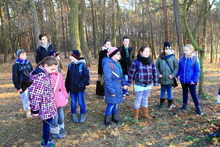Gra miejska oraz kominek na Dzień Myśli Braterskiej