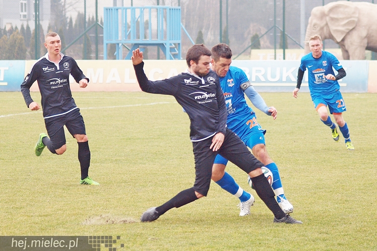 Lider 1 ligi nie złamał Stali Mielec. Biało-Niebiescy kończą sparingi bez porażki