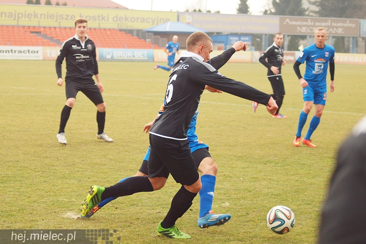 Lider 1 ligi nie złamał Stali Mielec. Biało-Niebiescy kończą sparingi bez porażki