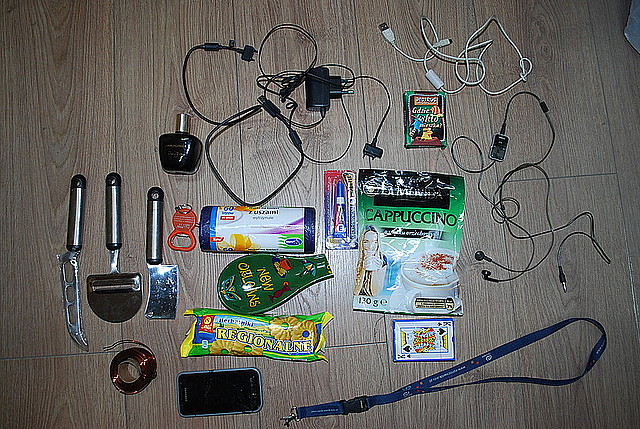 Policjanci poszukują właścicieli przedmiotów pochodzących z włamań