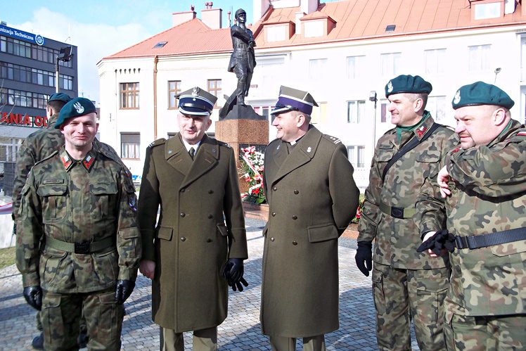 Mielecki ?Strzelec? na uroczystościach 96. rocznicy śmierci płk. Leopolda Lisa-Kuli