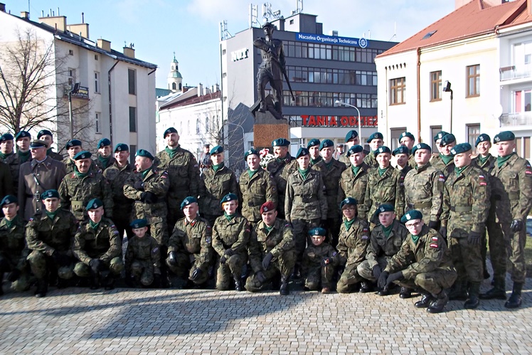Mielecki ?Strzelec? na uroczystościach 96. rocznicy śmierci płk. Leopolda Lisa-Kuli
