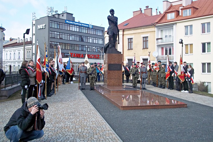 Mielecki ?Strzelec? na uroczystościach 96. rocznicy śmierci płk. Leopolda Lisa-Kuli