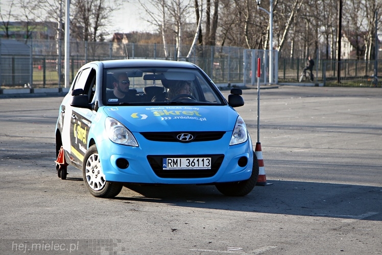 Brunetki, Blondynki z Automobilklubem Mieleckim. Motoryzacyjne Święto Kobiet
