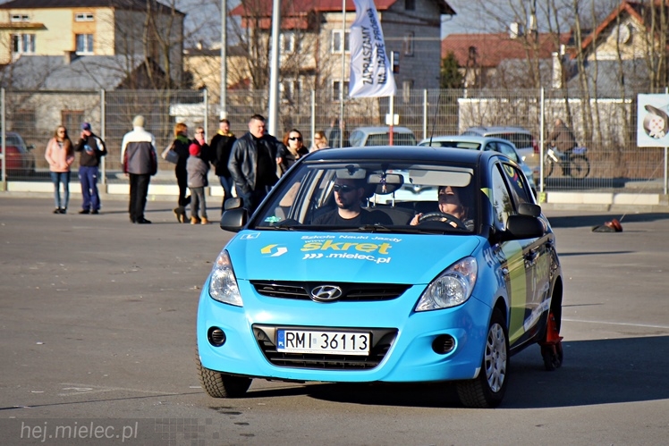 Brunetki, Blondynki z Automobilklubem Mieleckim. Motoryzacyjne Święto Kobiet