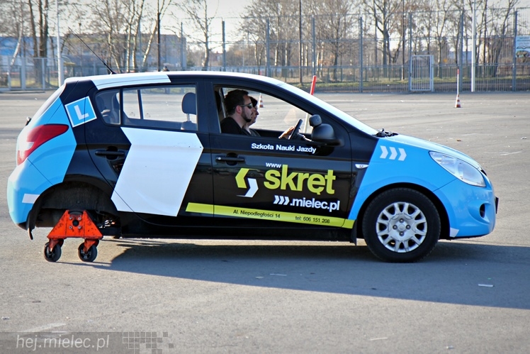Brunetki, Blondynki z Automobilklubem Mieleckim. Motoryzacyjne Święto Kobiet