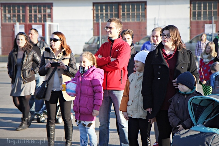 Brunetki, Blondynki z Automobilklubem Mieleckim. Motoryzacyjne Święto Kobiet