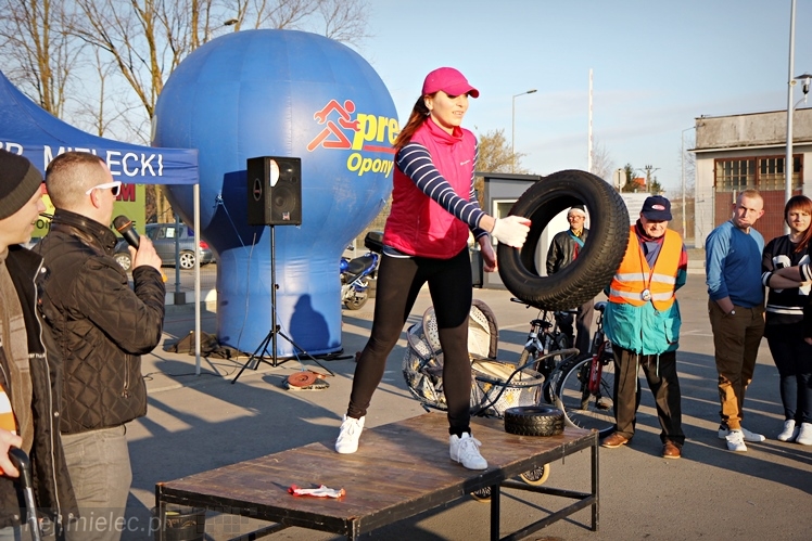 Brunetki, Blondynki z Automobilklubem Mieleckim. Motoryzacyjne Święto Kobiet