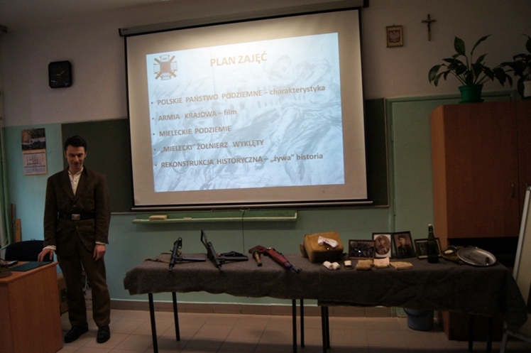 Świeto patrona szkoły w ZSB