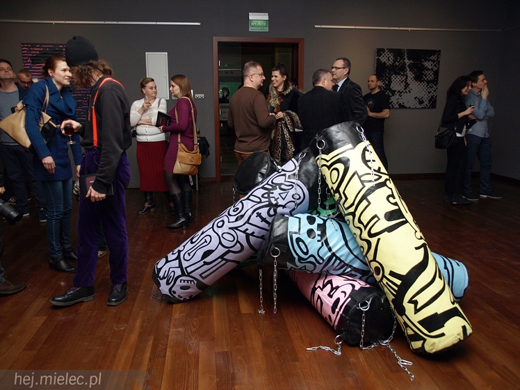 Wernisaż wystawy prac Macieja Wieczerzaka