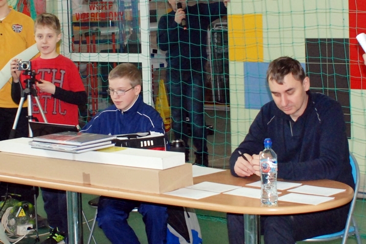 W Mielcu odbyły się Zawody Modeli Halowych klasy F1n