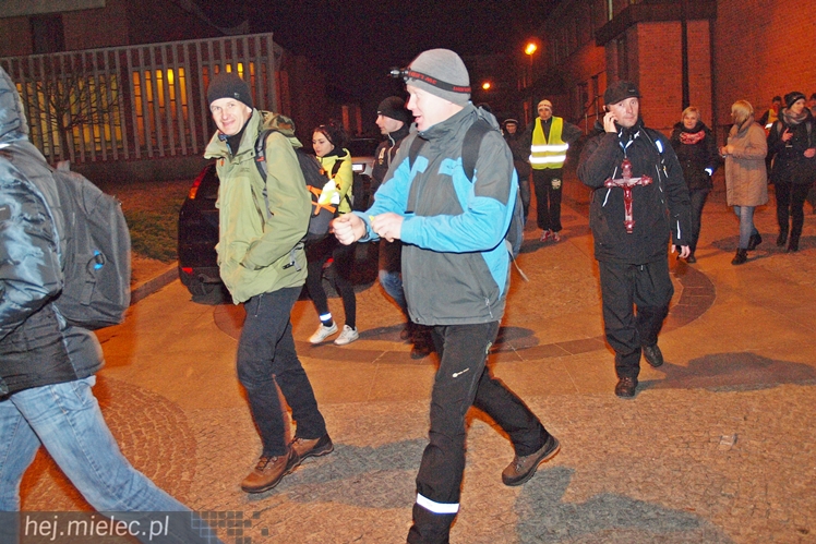 Ekstremalna Droga Krzyżowa: z Mielca do Pilzna!