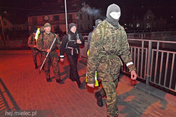 Ekstremalna Droga Krzyżowa: z Mielca do Pilzna!