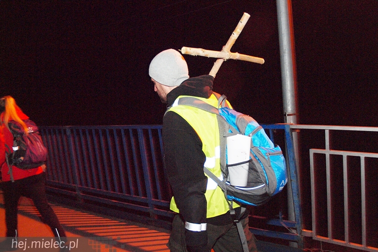 Ekstremalna Droga Krzyżowa: z Mielca do Pilzna!