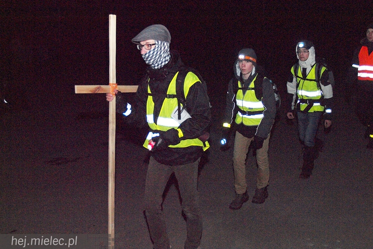 Ekstremalna Droga Krzyżowa: z Mielca do Pilzna!