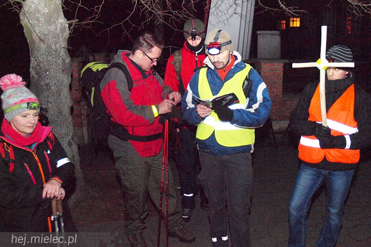 Ekstremalna Droga Krzyżowa: z Mielca do Pilzna!