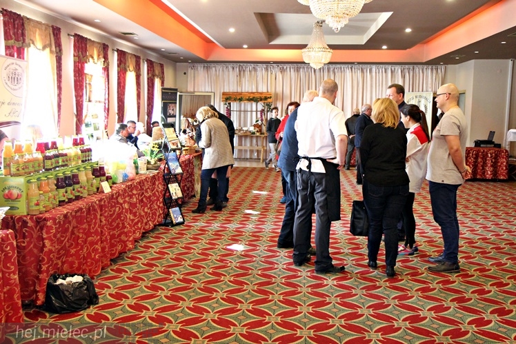 Jarmark Świąteczny w Hotelu i Restauracji Atena