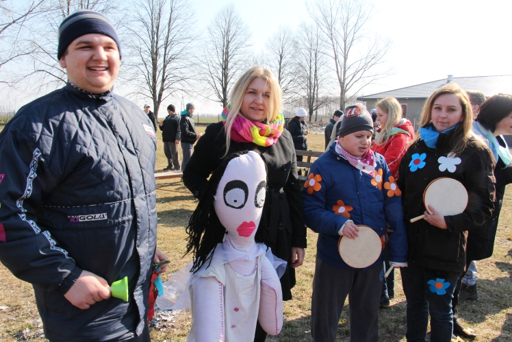 Witanie wiosny za pomocą budzika w ORW w Pniu