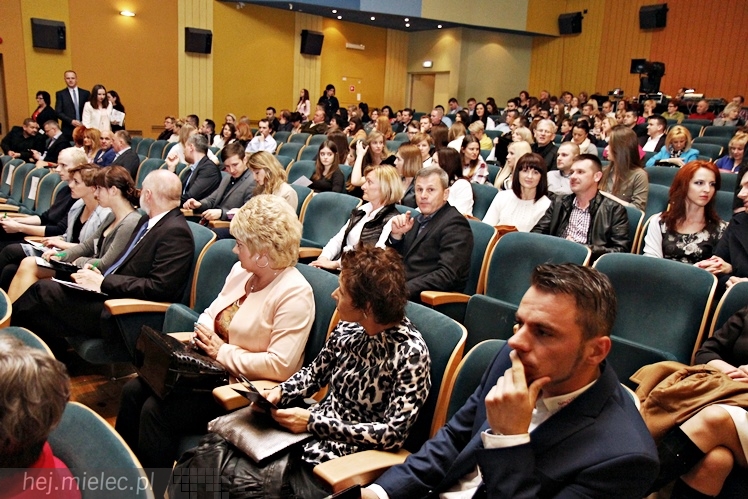 Mielec Fashion Time 2015 w obiektywie! Gala konkursu mody - część 1