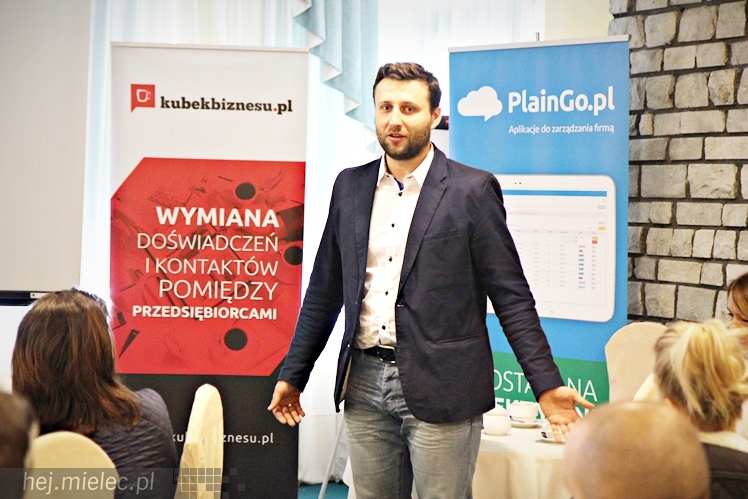 Kubek Biznesu: Jak zwiększyć sprzedaż w firmie?