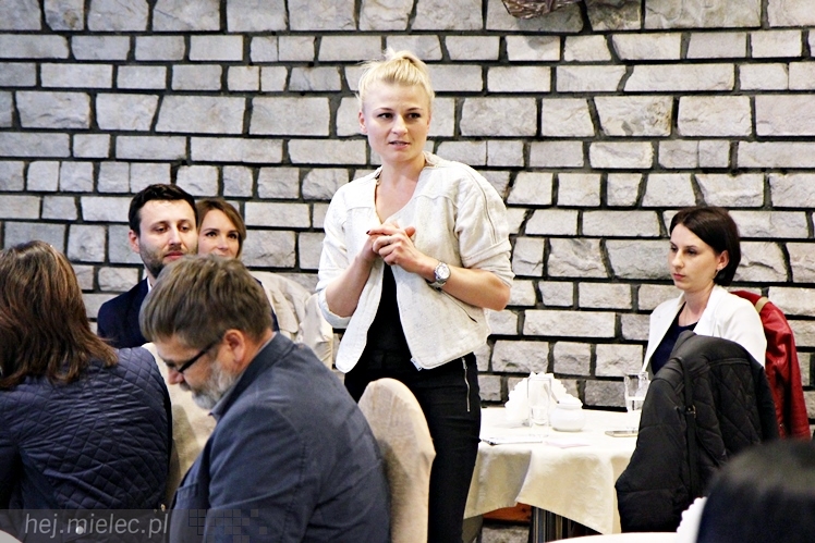 Kubek Biznesu: Jak zwiększyć sprzedaż w firmie?