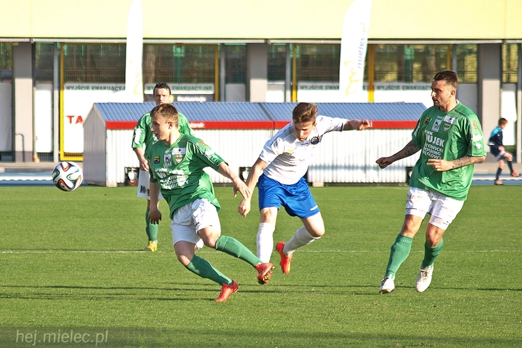 Lider 2 ligi piłkarskiej poległ w Mielcu!