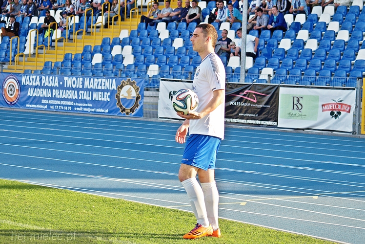 Lider 2 ligi piłkarskiej poległ w Mielcu!