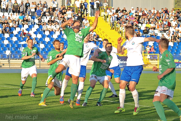 Lider 2 ligi piłkarskiej poległ w Mielcu!
