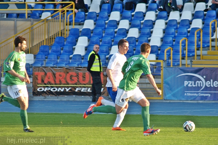 Lider 2 ligi piłkarskiej poległ w Mielcu!
