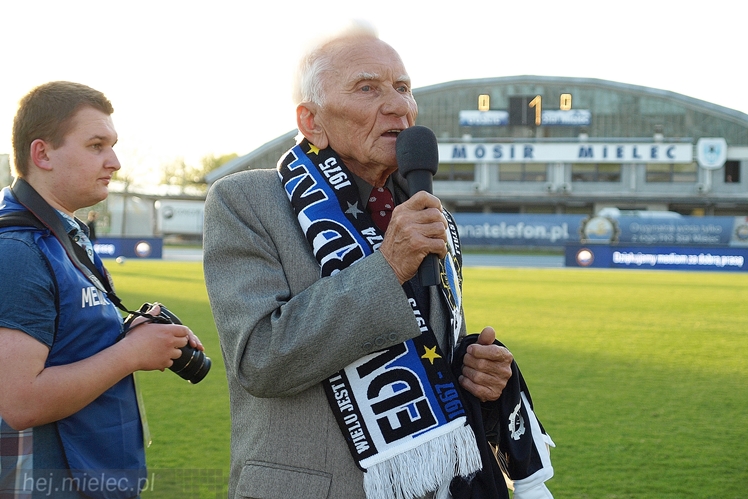 Lider 2 ligi piłkarskiej poległ w Mielcu!