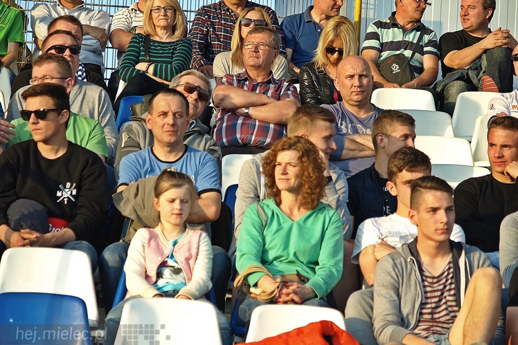 Lider 2 ligi piłkarskiej poległ w Mielcu!