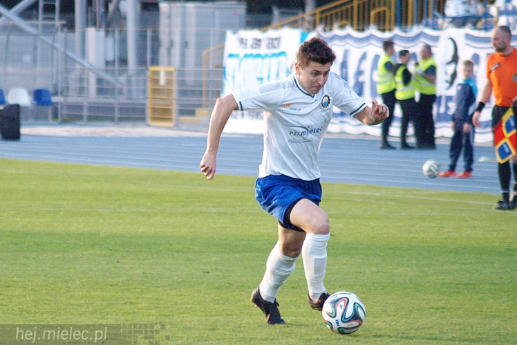 Lider 2 ligi piłkarskiej poległ w Mielcu!