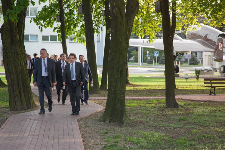 Radni Sejmiku Podkarpackiego w Mielcu skrytykowali przetarg MON na śmigłowce