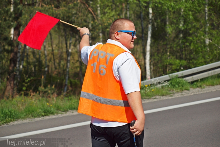 Wierni poszli do kapliczki na Biesiadce