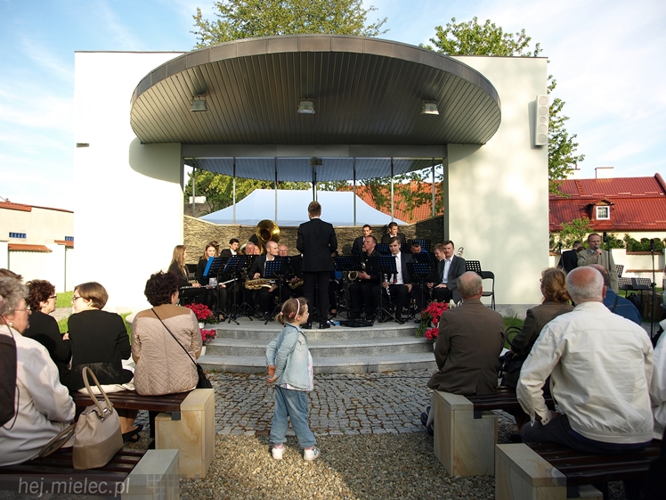 Muzyczna Majówka, czyli koncert plenerowy przy Kościółku św. Marka