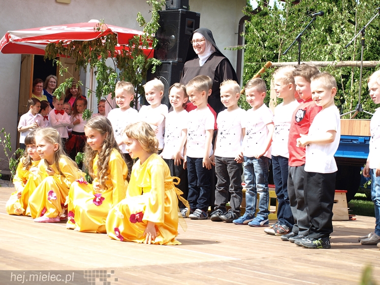 XV Festyn Parafialny w Rzochowie